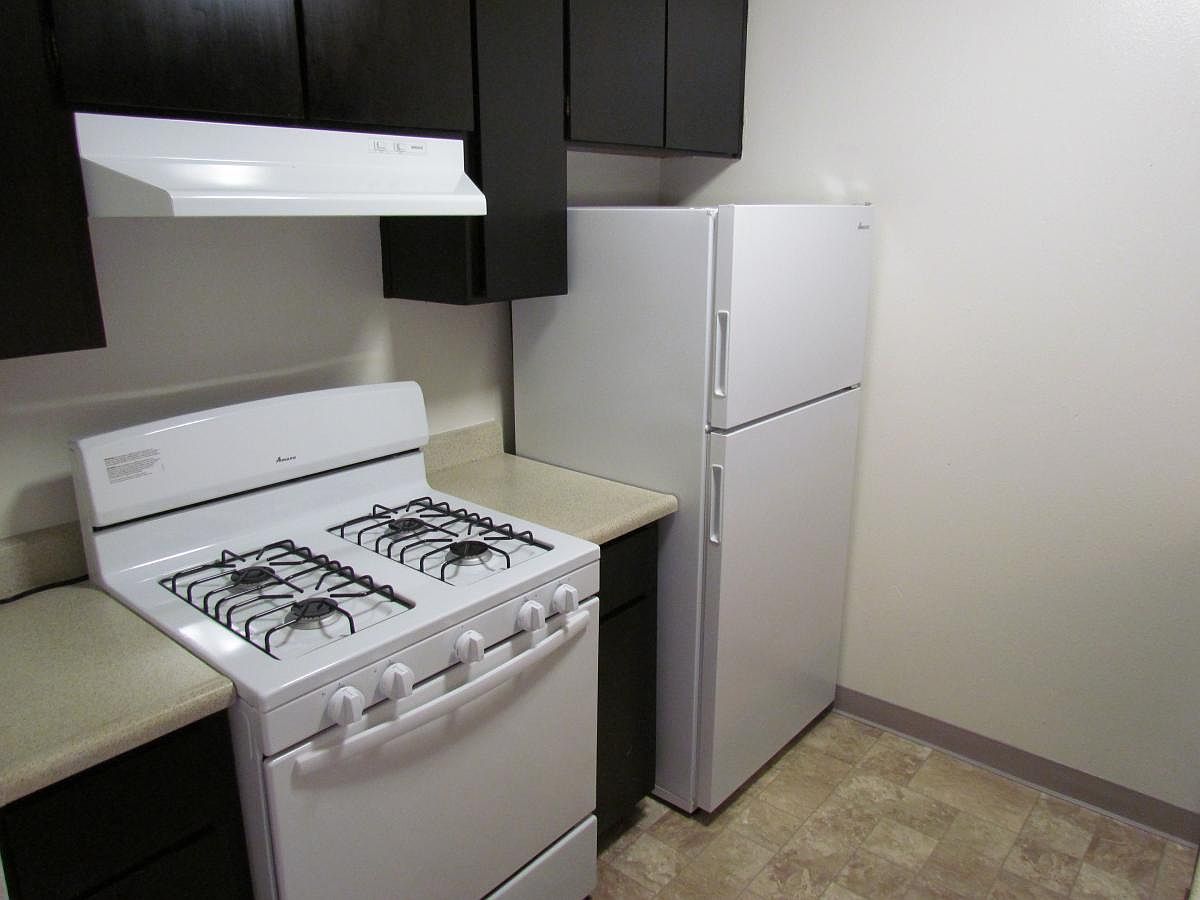 1075 Trinity St, Redding, CA 96001 Zillow