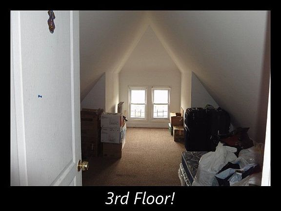 4th image of 15711 109th Ave
