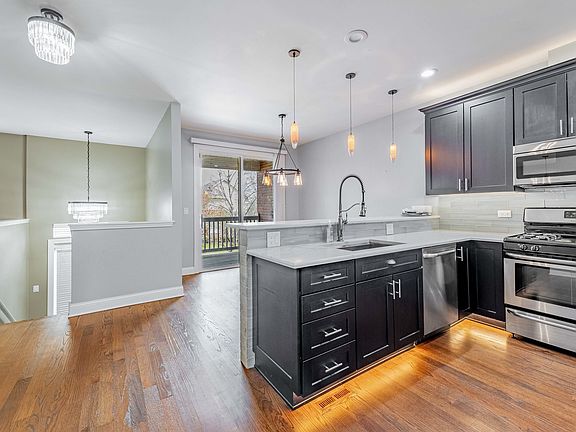4th image of 9409 Georgetown Sq