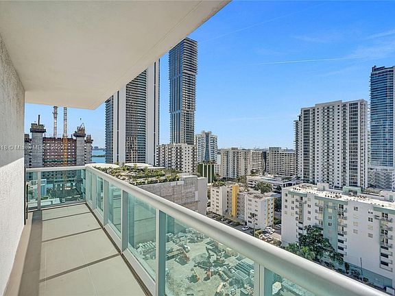 3rd image of 333 NE 24th St APT 1610