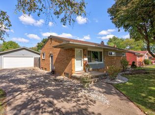 4810 Buckthorne Dr, Saginaw, MI 48603