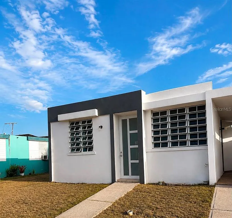3 bed, 1.0 bath, 1000 sqft, $1,100 — Photo 2