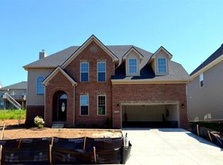 473 Manitoba Ln, Lexington, KY 40515