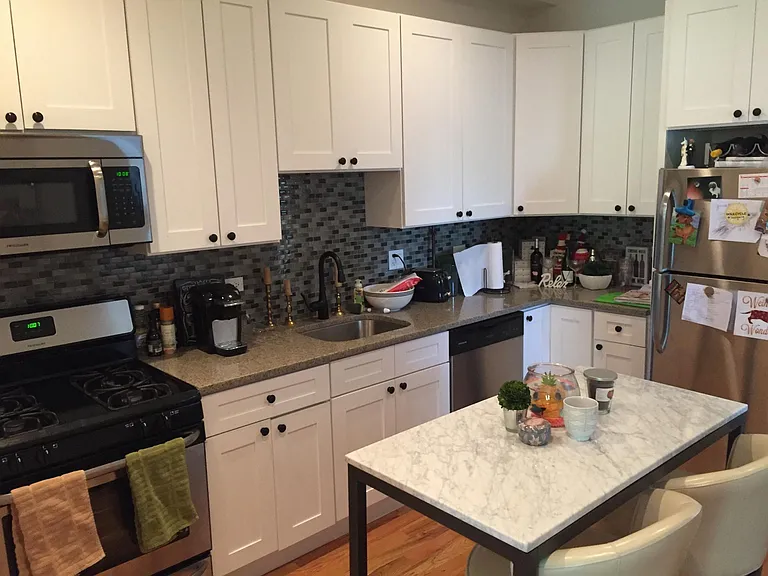 1717 N Orleans St #1 — Photo 3