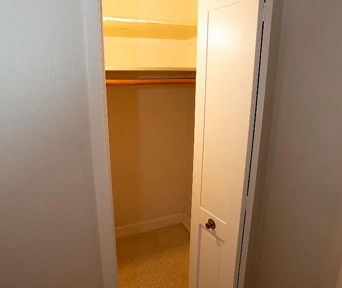 5058 Oleatha Ave #5056 — Photo 13