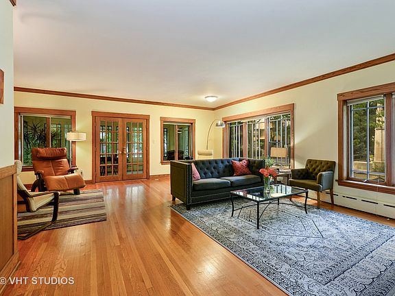 2nd image of 5359 N Magnolia Ave #1
