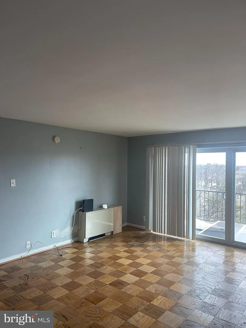6011 Emerson St APT 707 photo 1
