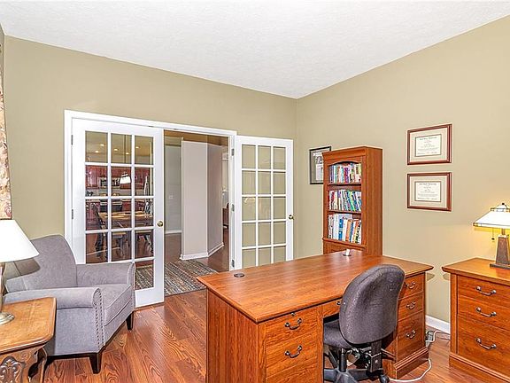 4th image of 15239 Smithfield Dr