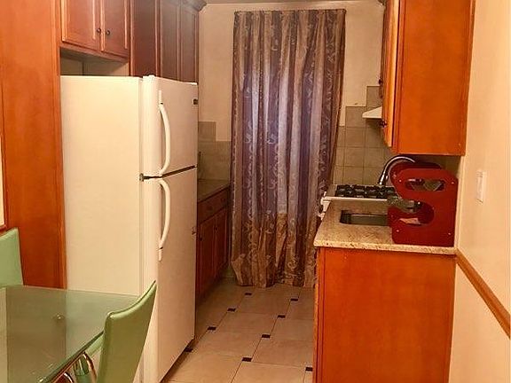 5th image of 2165 Brigham St APT 4A
