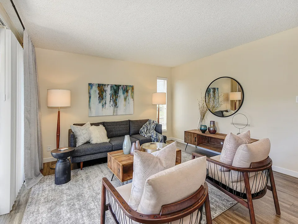 Silverstone Apartments
