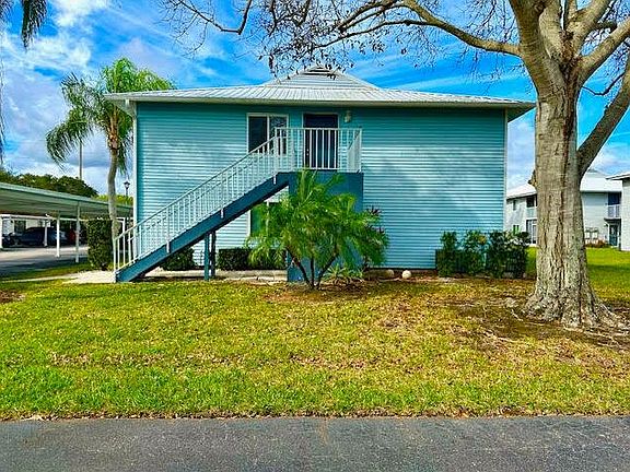 3rd image of 195 SE Village Drive #195