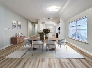 27 Auburn Path Dr, Spring, TX 77382