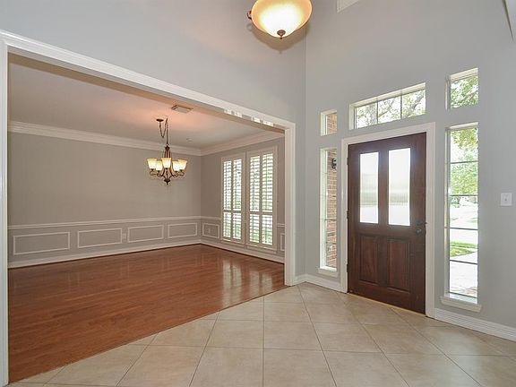 5th image of 4814 Keneshaw St
