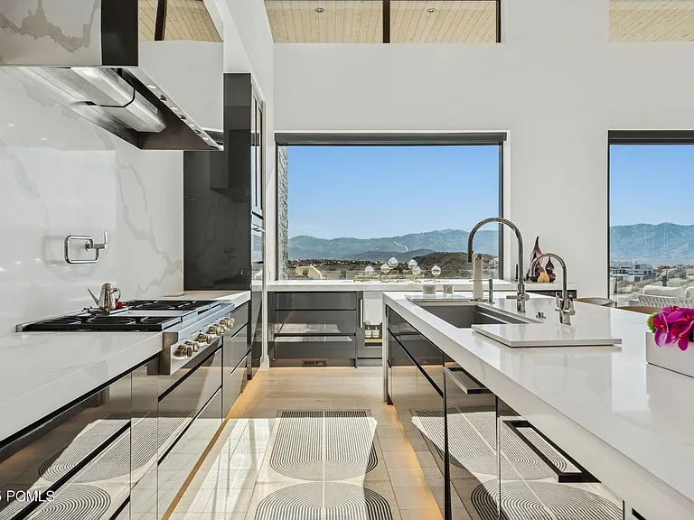 3404 E Wapiti Canyon Rd — Photo 23