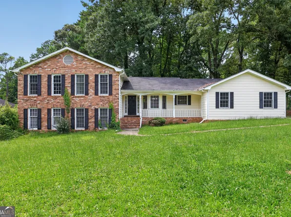 5151 Tara Creek Dr, Ellenwood, GA 30294