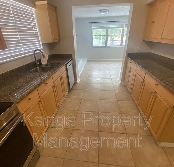1317 Willow Rd — Photo 7
