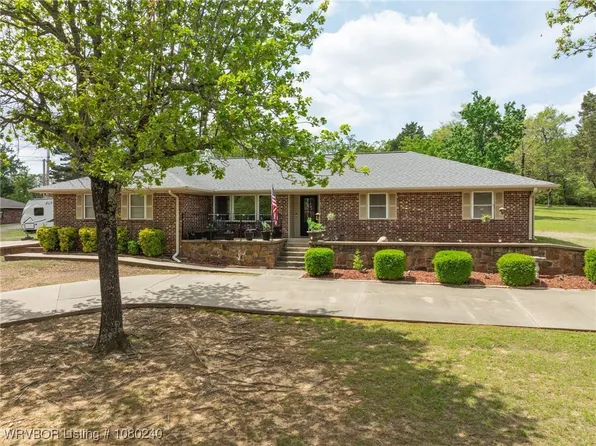 1275 N Ulmer St, Greenwood, AR 72936