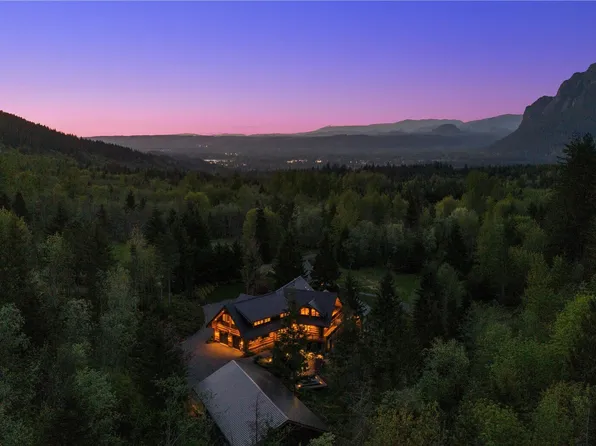 16323 Reserve Drive SE, North Bend, WA 98045