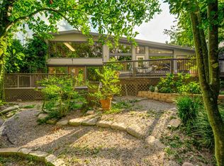 6 Gessner Rd, Houston, TX 77024