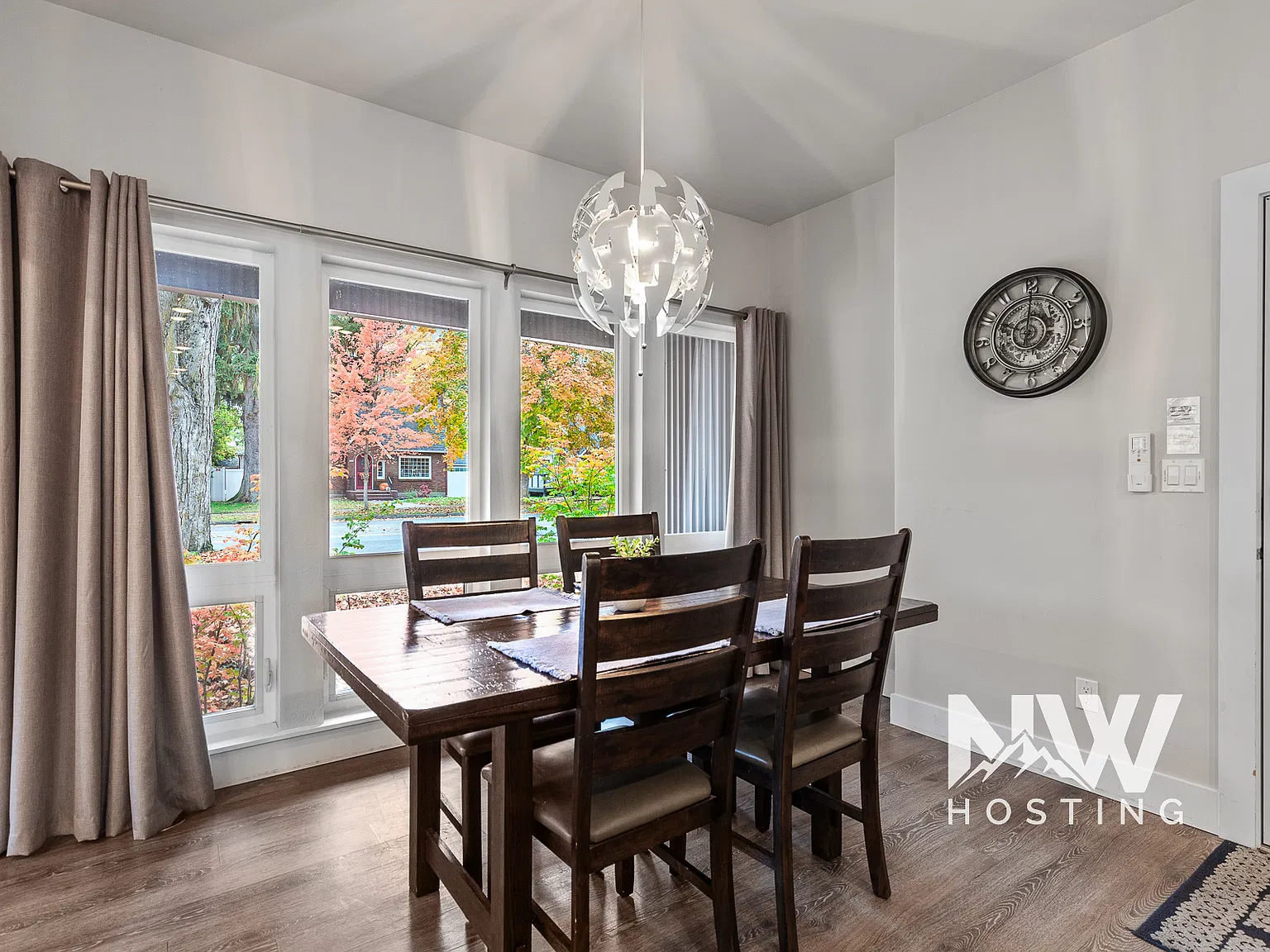 2 bed, 1200 sqft, $2,400 — Photo 4