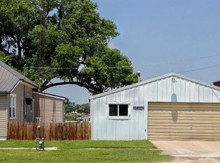261 E Union St, Kirwin, KS 67644
