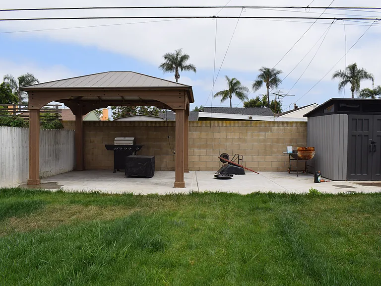 831 E Terrace Dr — Photo 14