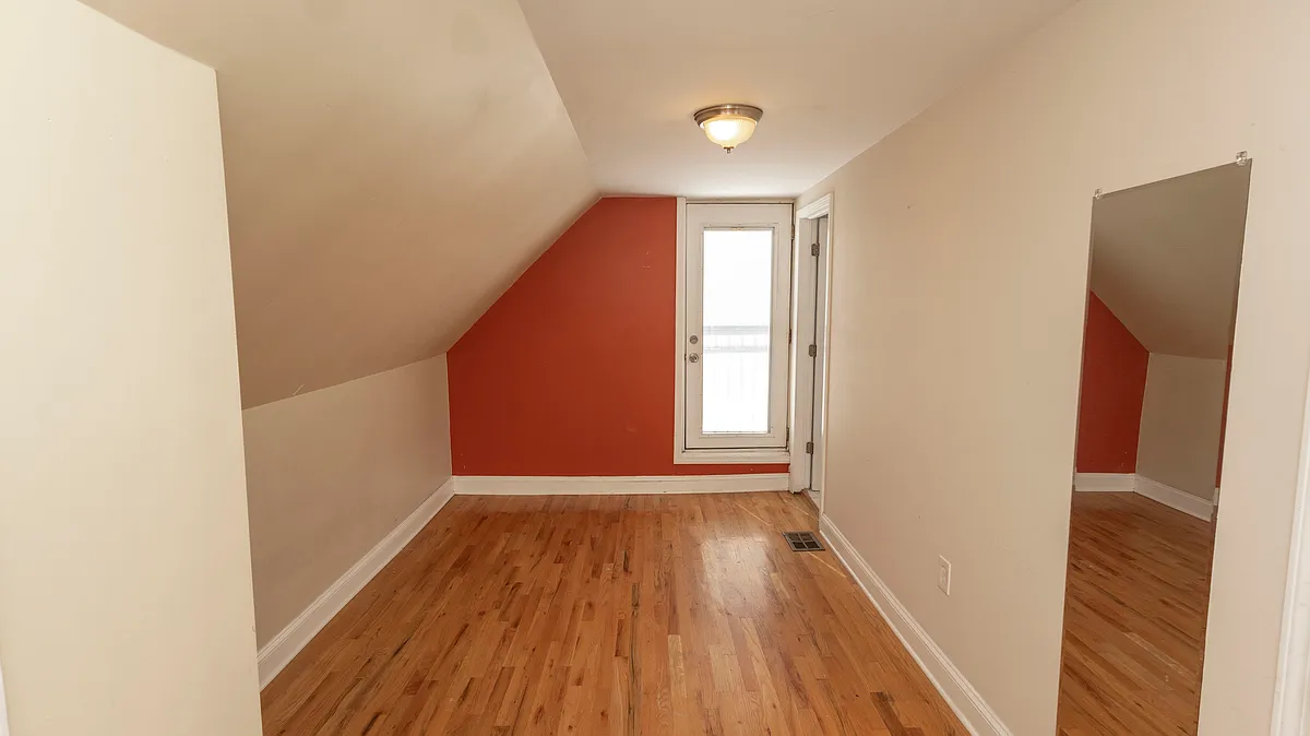 Building Photo - 4314 N Monticello Ave #3