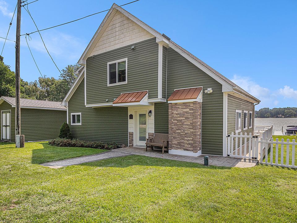 1st image of 3174 Nisbet Rd