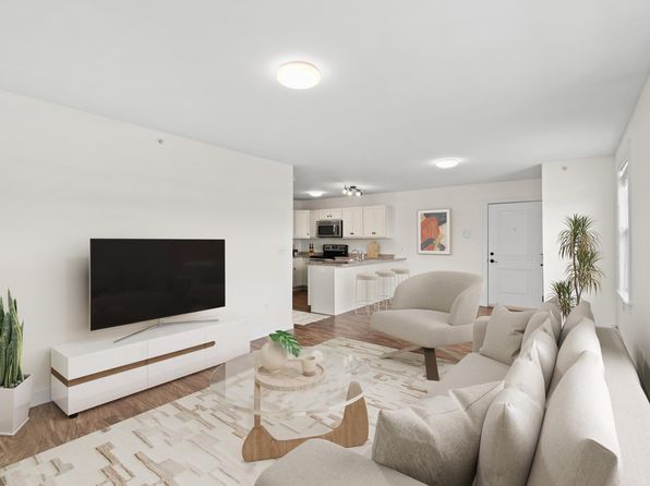 Blue Spruce Farm Apartments | 16 Blue Spruce Farm Rd, Westbrook, ME