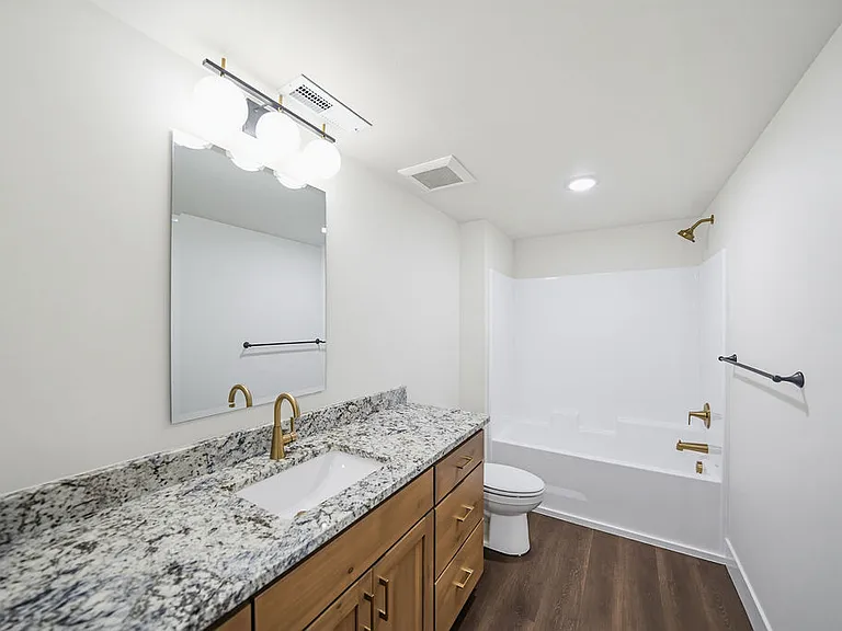 445 E River Ln — Photo 56