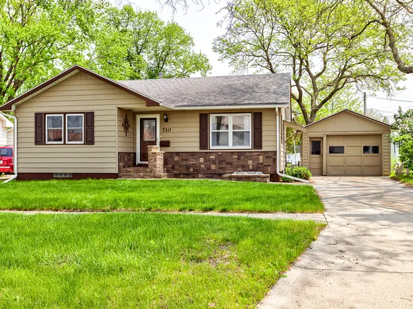 710 Garfield Ave, Story City, IA 50248