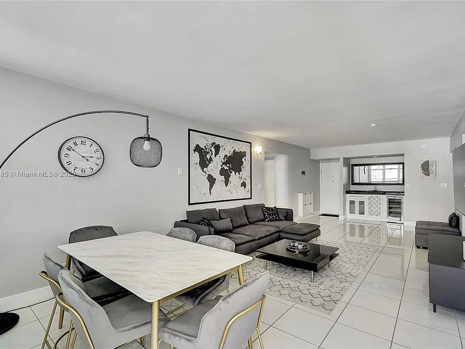 3725 S Ocean Dr #1519