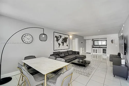 3725 S Ocean Dr Photo 1
