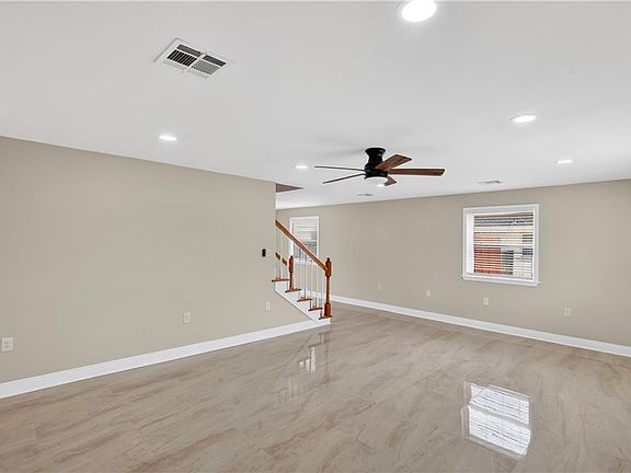 5th image of 4712 Lorino St