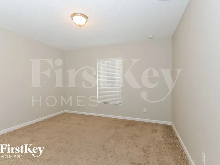 1939 SW Gold Ln — Photo 10