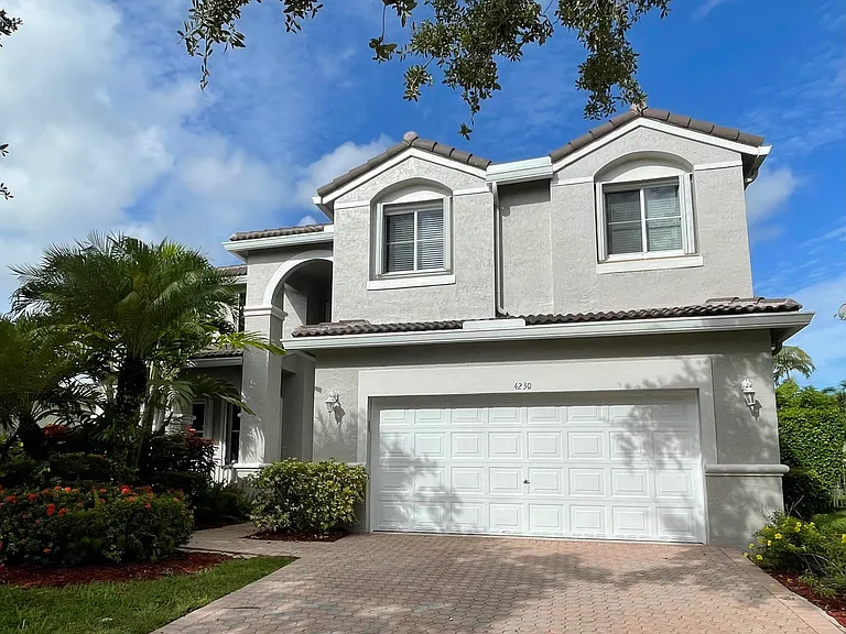 4230 Palmetto Trl — Photo 14