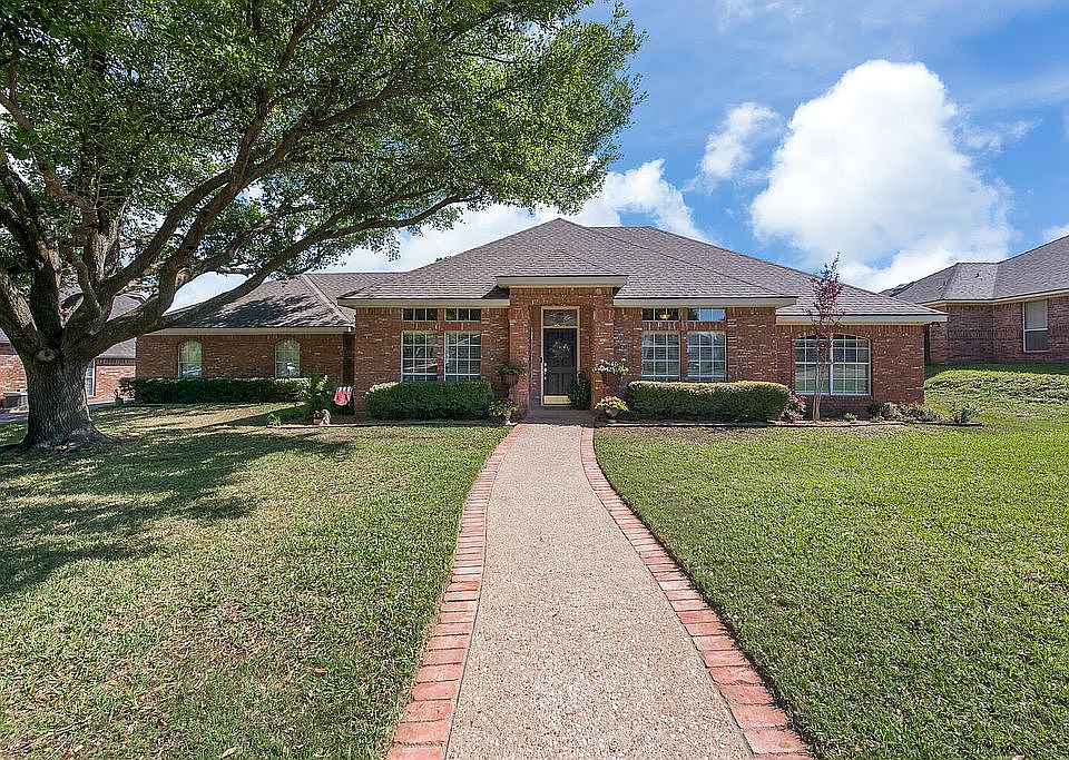 1st image of 1405 Amhurst Cir