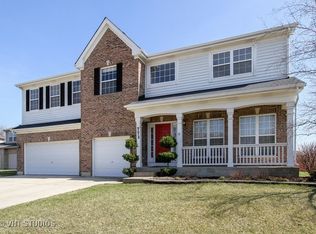 773 Williamstown Dr, Carol Stream, IL