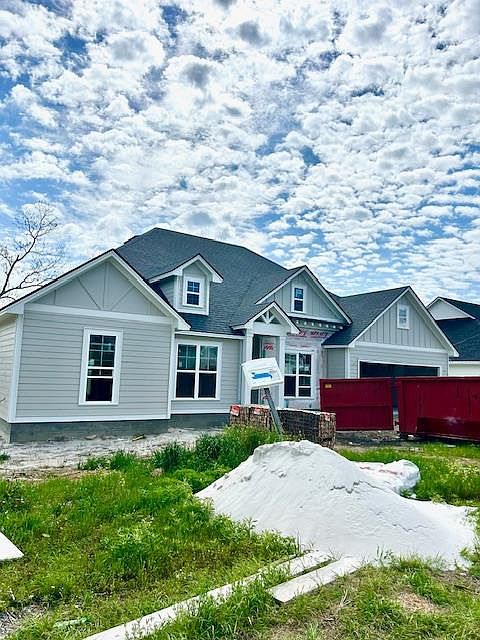 1st image of 3073 Houser Way