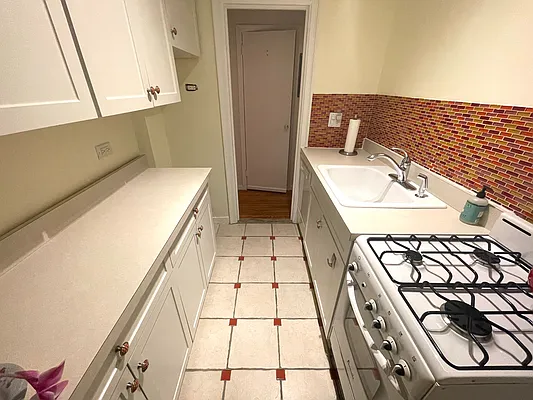 Rented by Compass | media 39