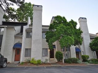 804 Roswell Landing Dr, Roswell, GA 30075