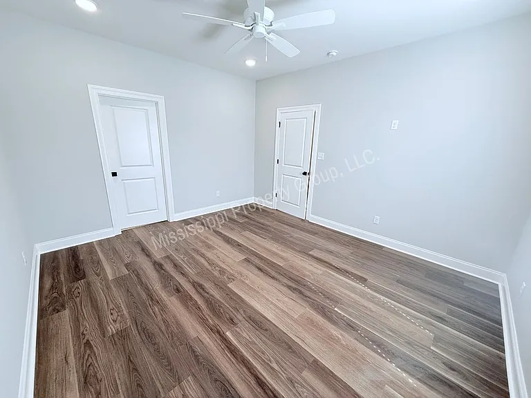 3532 Fenwick Way — Photo 14