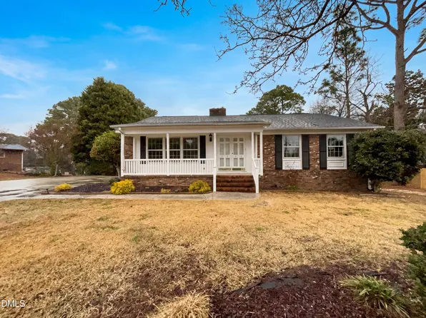 1843 Bryn Mawr Dr, Fayetteville, NC 28304