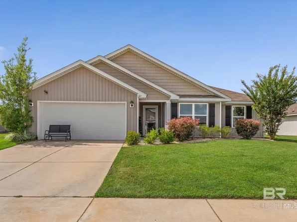215 Landing Dr, Foley, AL 36535