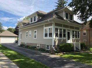 253 N Hale St, Palatine, IL 60067
