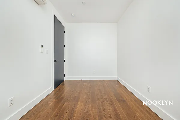 Rented by Nooklyn NYC LLC | media 22