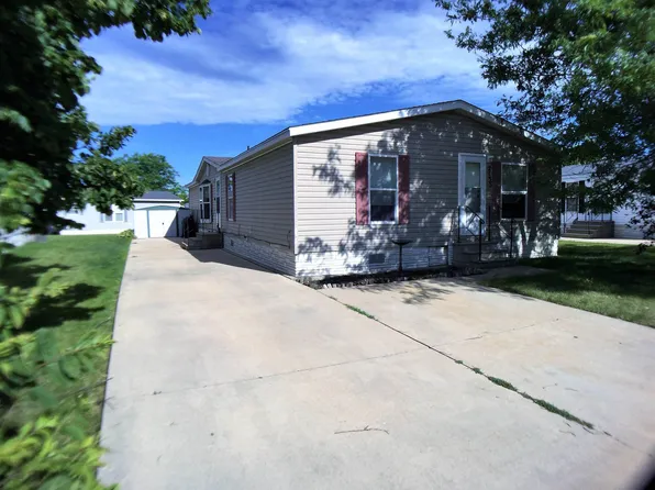 2133 Ivy Ln, Belvidere, IL 61008