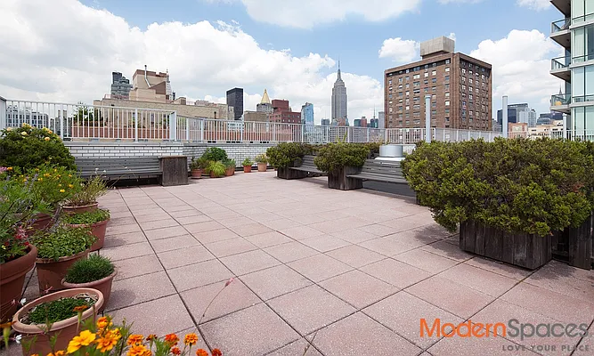 Sold by Modern Spaces | media 13