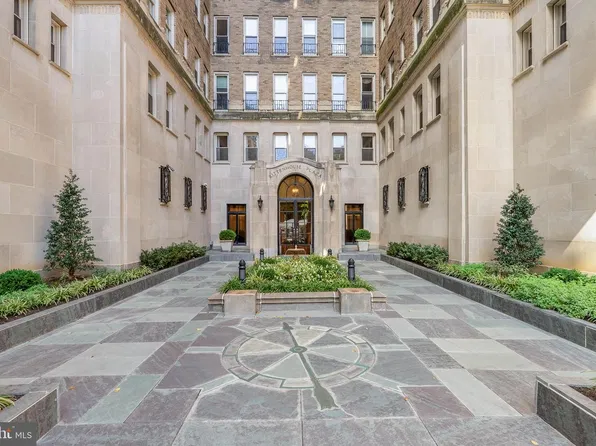 1901 Walnut St APT 15A, Philadelphia, PA 19103