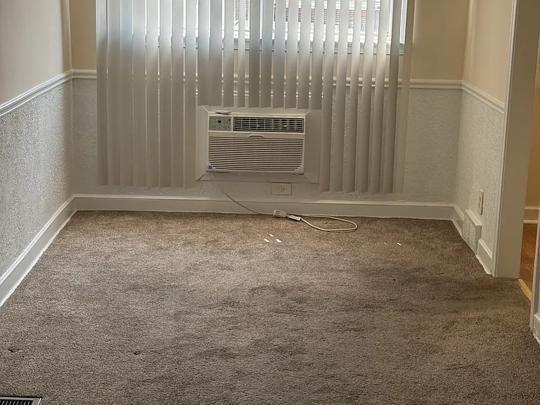 4210 Magee Ave — Photo 2
